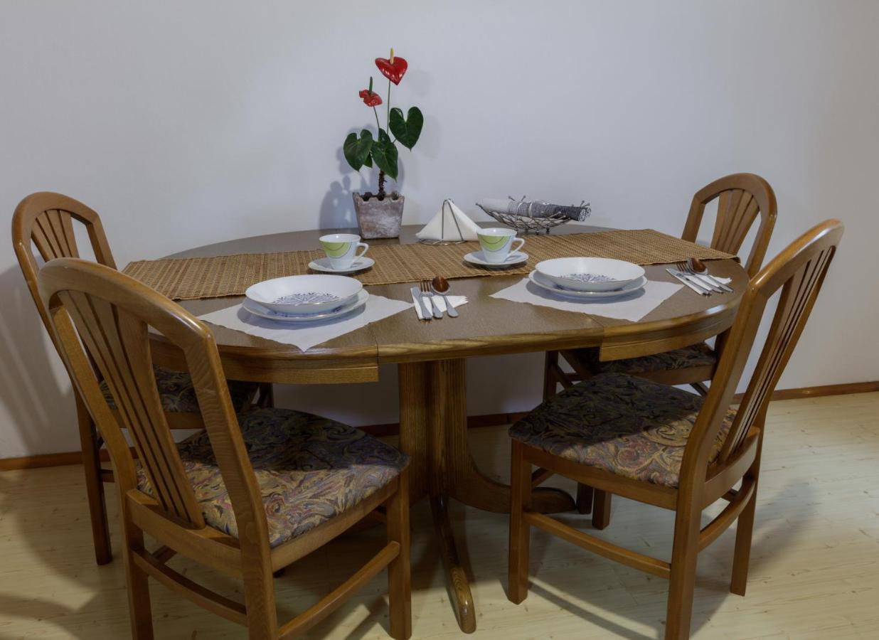 Apartment Mavrica Bled, Quiet Location, With A View Of The Lake Luaran gambar
