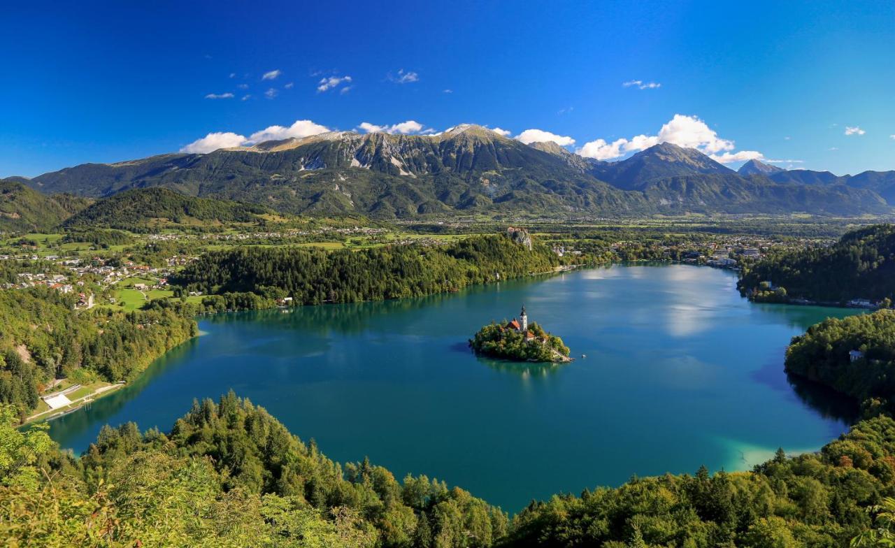 Apartment Mavrica Bled, Quiet Location, With A View Of The Lake Luaran gambar